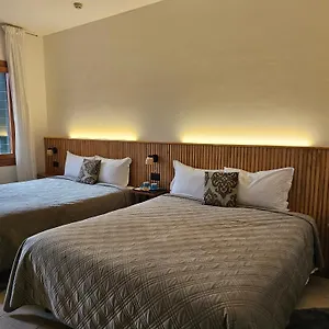 vizitați hotelul